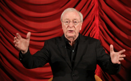 After 2 Years, Michael Caine, 90, Dazzles on the Red Carpet Once Again