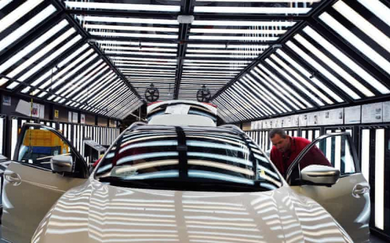 UK car industry says Brexit rules are denting competitiveness