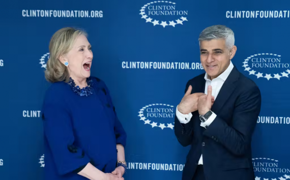 Sadiq Khan meets Hillary Clinton and New York Mayor during US trip