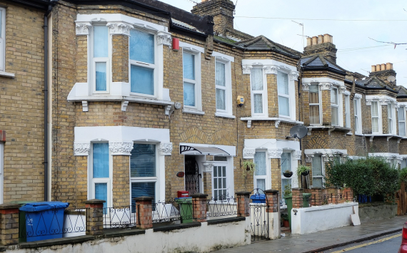2009’s Record Broken: London’s House Prices Plunge at Unprecedented Speed