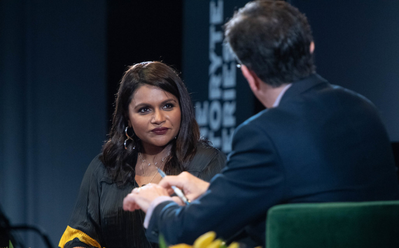 Mindy Kaling Jokes About J.Lo and Ben Affleck's Divorce at DNC