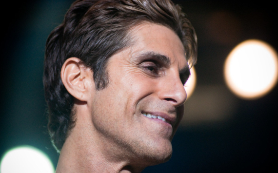 Why Perry Farrell Punched Dave Navarro On Stage, Revealed by Wife