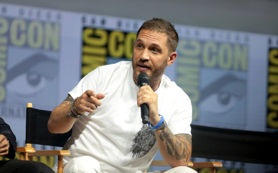 Tom Hardy Leads Tributes to British Film Icon Following Death